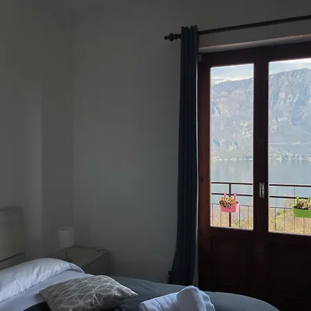 Tivano, Balcone Con Vista Μπελάτζιο