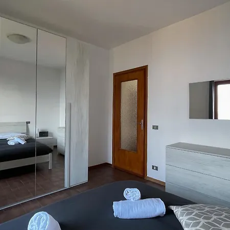 Tivano, Balcone Con Vista